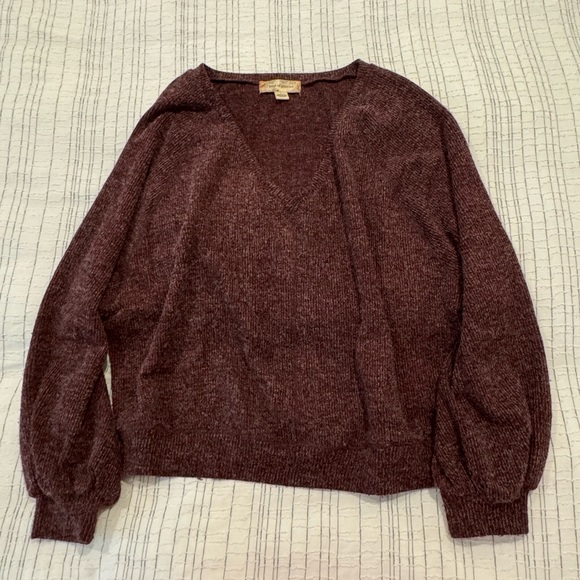 Band of Gypsies Purple Sweater - Picture 1 of 4